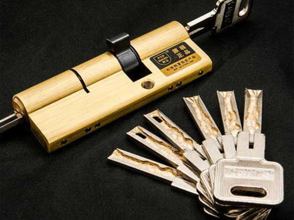 兴宾24小时上门开锁公司