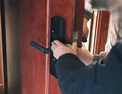 兴宾24小时上门开锁公司